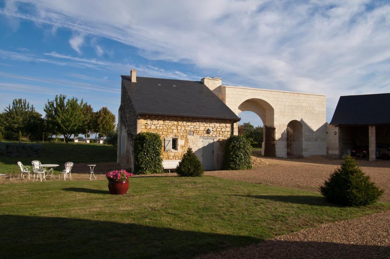 Manoir Du Bois Noblet Bed & Breakfast Louerre Exterior photo