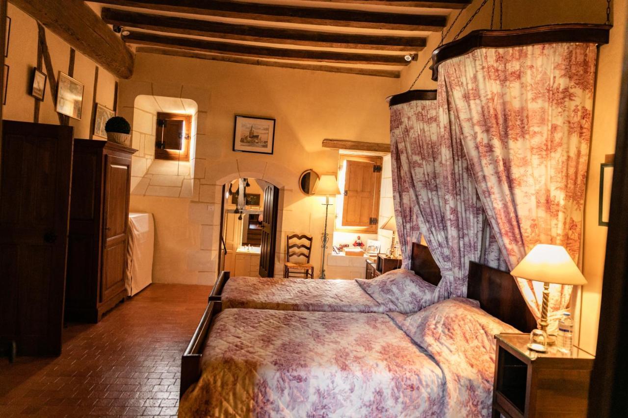 Manoir Du Bois Noblet Bed & Breakfast Louerre Exterior photo